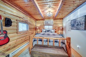 Dreamy Alpine Cabin w/ Hot Tub, Fireplace & More!