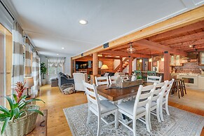 Dreamy Alpine Cabin w/ Hot Tub, Fireplace & More!