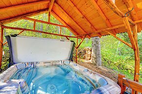 Dreamy Alpine Cabin w/ Hot Tub, Fireplace & More!