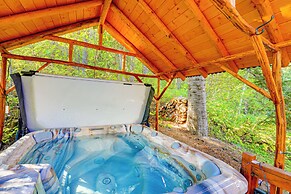 Dreamy Alpine Cabin w/ Hot Tub, Fireplace & More!