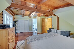 Dreamy Alpine Cabin w/ Hot Tub, Fireplace & More!