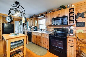 Rustic Fancy Gap Cabin w/ Blue Ridge Parkway Views