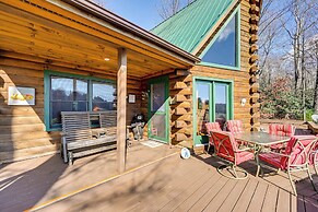 Rustic Fancy Gap Cabin w/ Blue Ridge Parkway Views