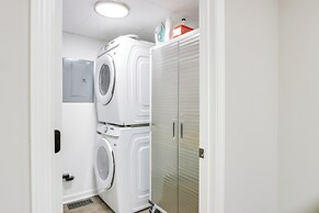 Modern Townhome: Walk to Tennessee Tech University