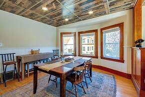 Downtown Red Lodge Home - 8 Mi to Skiing!