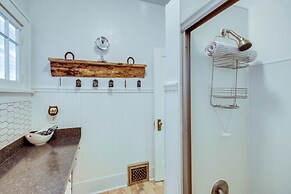 Downtown Red Lodge Home - 8 Mi to Skiing!