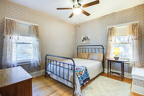 Downtown Red Lodge Home - 8 Mi to Skiing!