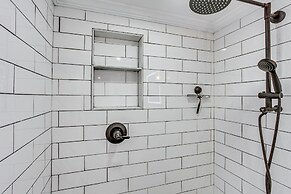 Cozy Valley Stream Studio, 20 Mi to Times Square!