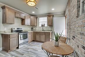 Deck, Yard & Outdoor Dining: Destrehan Getaway!