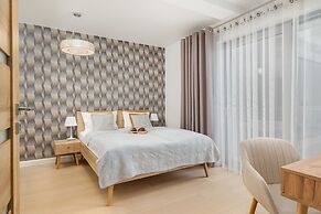 Apartment on the Coast by Renters