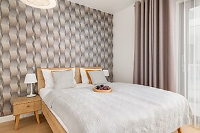 Apartment on the Coast by Renters