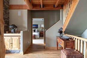 2 Mountain Home 3 Bedroom Home by Moonlight Basin Lodging