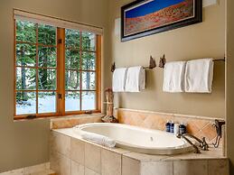 2 Mountain Home 3 Bedroom Home by Moonlight Basin Lodging