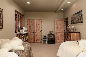 2 Mountain Home 3 Bedroom Home by Moonlight Basin Lodging