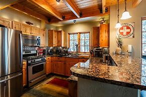 2 Mountain Home 3 Bedroom Home by Moonlight Basin Lodging