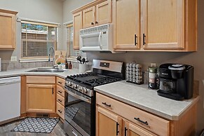 Beaumont 3 Bedroom Home by RedAwning