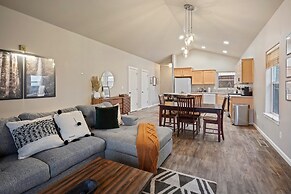 Beaumont 3 Bedroom Home by RedAwning