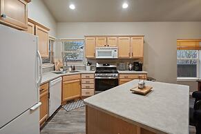 Beaumont 3 Bedroom Home by RedAwning