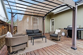 Beaumont 3 Bedroom Home by RedAwning