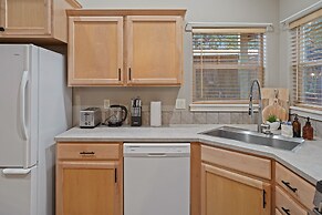 Beaumont 3 Bedroom Home by RedAwning