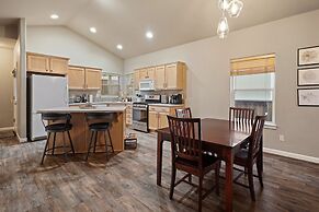 Beaumont 3 Bedroom Home by RedAwning