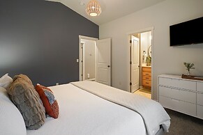 Beaumont 3 Bedroom Home by RedAwning