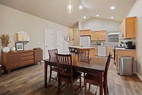 Beaumont 3 Bedroom Home by RedAwning