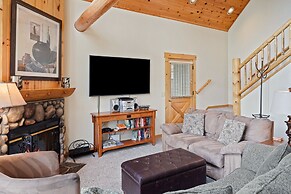 Wren 2 Bedroom Home by RedAwning