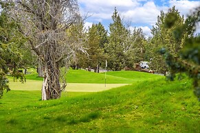 Wren 2 Bedroom Home by RedAwning