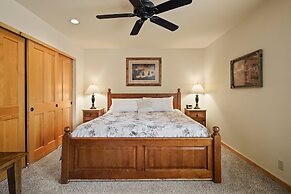 Wren 2 Bedroom Home by RedAwning