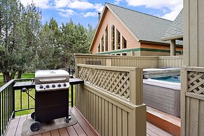 Wren 2 Bedroom Home by RedAwning