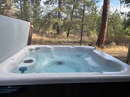 Manzanita 3 Bedroom Home by RedAwning