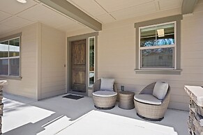Manzanita 3 Bedroom Home by RedAwning