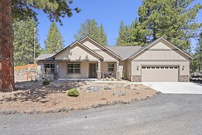 Manzanita 3 Bedroom Home by RedAwning