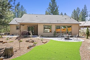 Manzanita 3 Bedroom Home by RedAwning