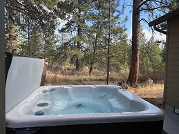 Manzanita 3 Bedroom Home by RedAwning