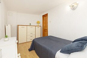 Sienna Apartment With AC by Renters