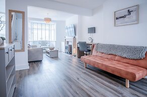 Castle Square - 2 Bedroom - Mumbles