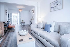 Castle Square - 2 Bedroom - Mumbles