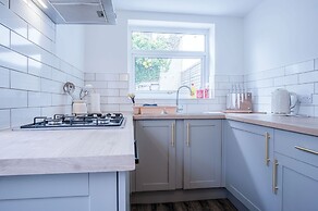 Castle Square - 2 Bedroom - Mumbles