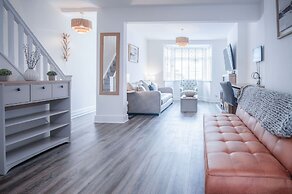 Castle Square - 2 Bedroom - Mumbles