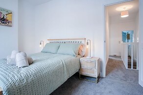 Castle Square - 2 Bedroom - Mumbles