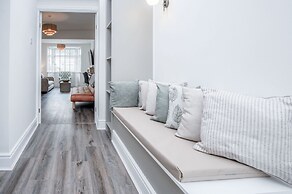 Castle Square - 2 Bedroom - Mumbles