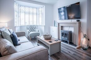 Castle Square - 2 Bedroom - Mumbles