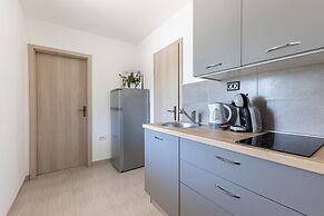 House Natura - Retreat With Tennis Court and Pool