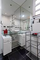Perfect in Copacabana Comfortable Room Br401