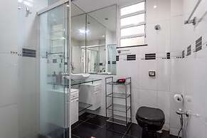 Perfect in Copacabana Comfortable Room Br401
