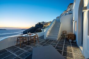 Inspire Santorini Luxury Villas