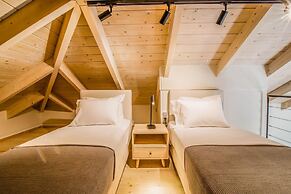 Blue Symphony Suites & Apartments