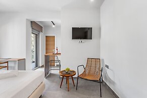 Blue Symphony Suites & Apartments